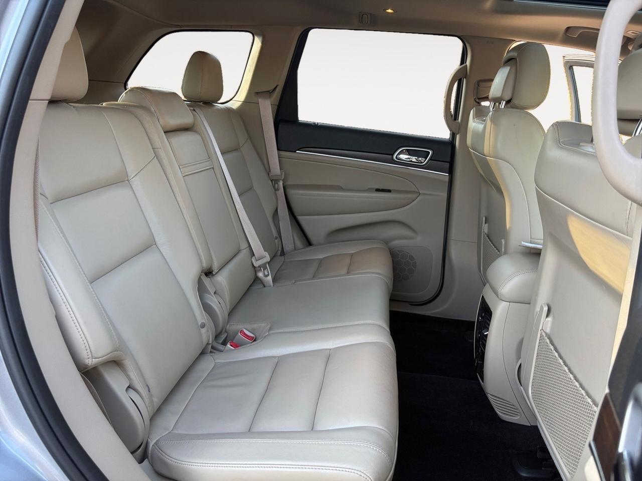 2018 Jeep Grand Cherokee Limited, SUNROOF, BACKUP CAMERA WITH PARKING SENSORS, BLIND SPOT ALERT, POWER LIFTGATE, APPLE CARPLAY/ANDROID AUTO, HEATED STEERING WHEEL & SEATS, REMOTE START, SPORT MODE, LOW MILEAGE, TAKE THIS JEEP ANYWHERE! Virginia Beach VA