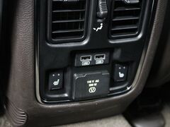 2018 Jeep Grand Cherokee Overland 4WD Fond du Lac WI