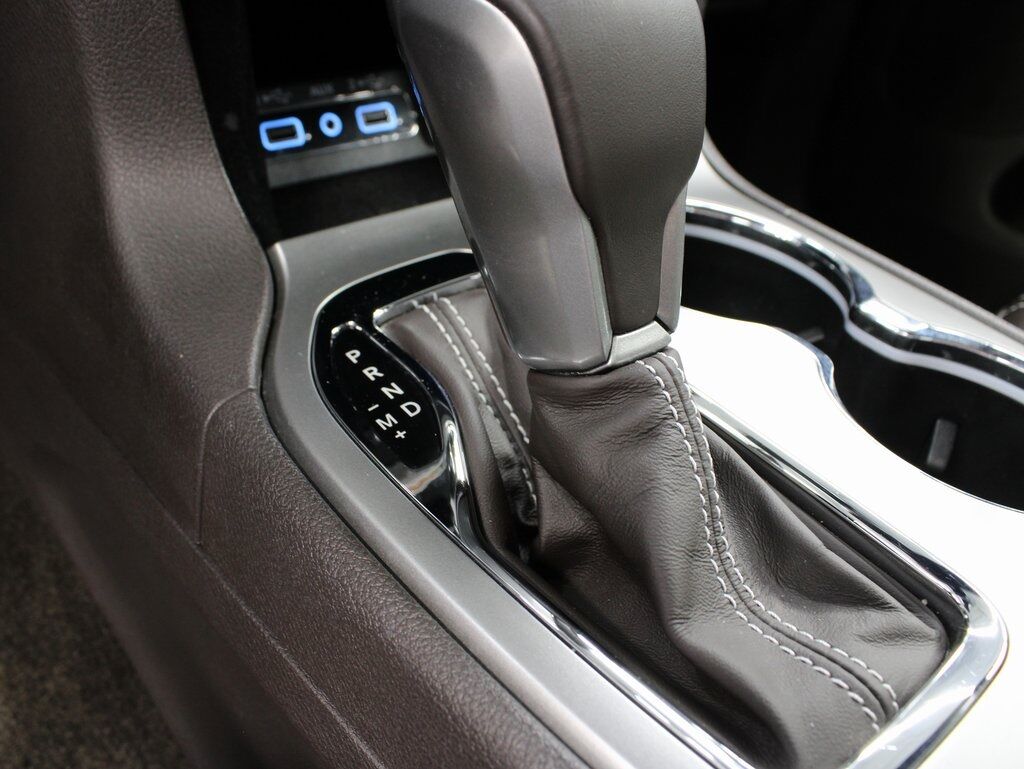 2018 Jeep Grand Cherokee Overland 4WD Fond du Lac WI