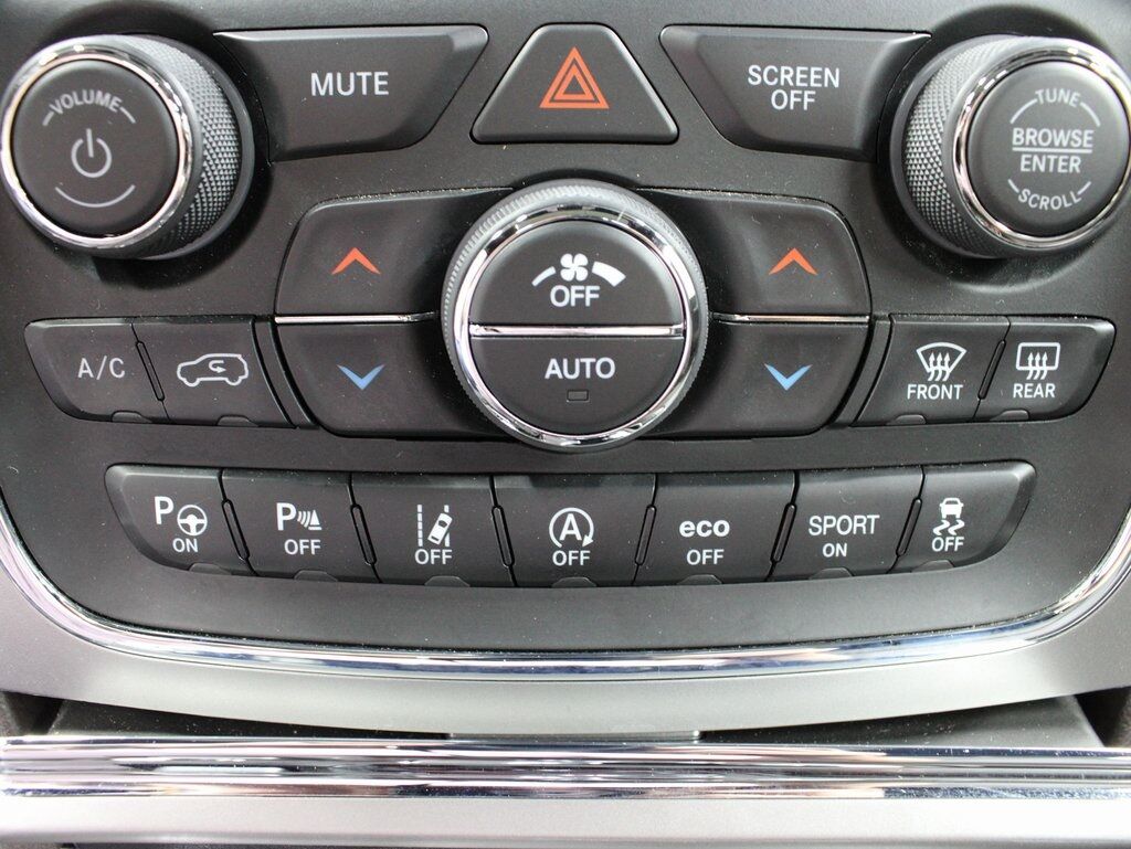 2018 Jeep Grand Cherokee Overland 4WD Fond du Lac WI