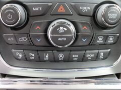 2018 Jeep Grand Cherokee Overland 4WD Fond du Lac WI