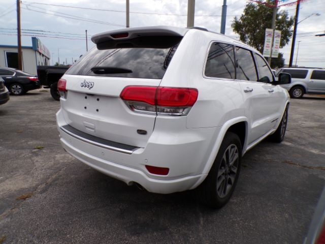 2018 Jeep Grand Cherokee Overland 4x2 San Antonio TX