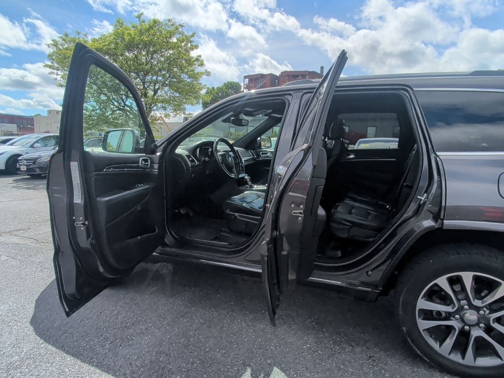 2018 Jeep Grand Cherokee Overland Worcester MA
