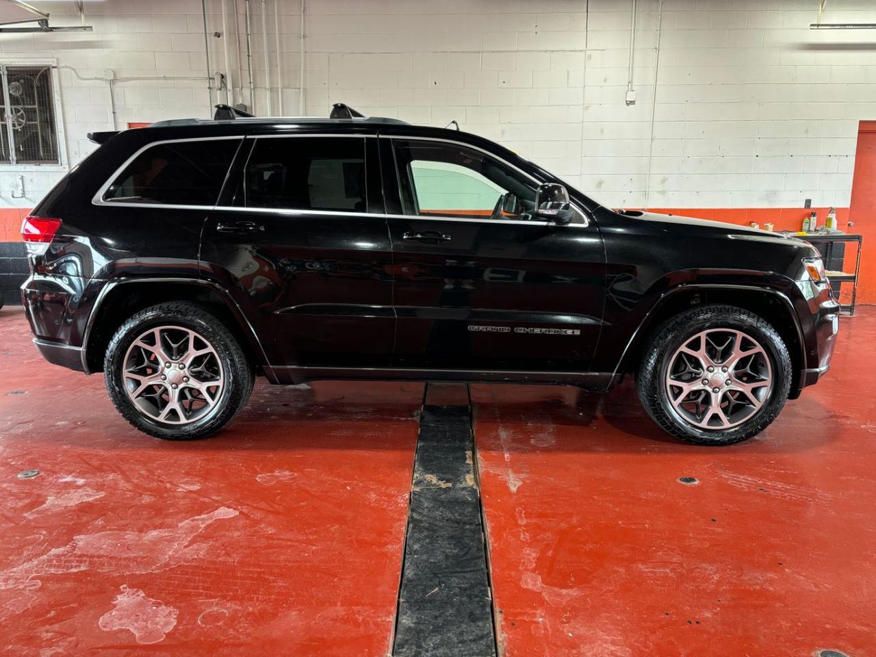 2018 Jeep Grand Cherokee Sterling Edition 4x4