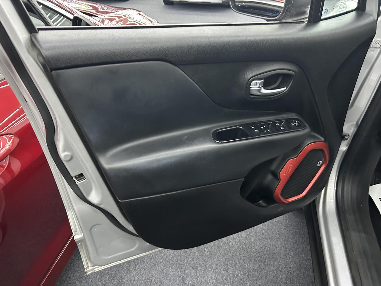 2018 Jeep Renegade 4d SUV 4WD Trailhawk Benwood WV