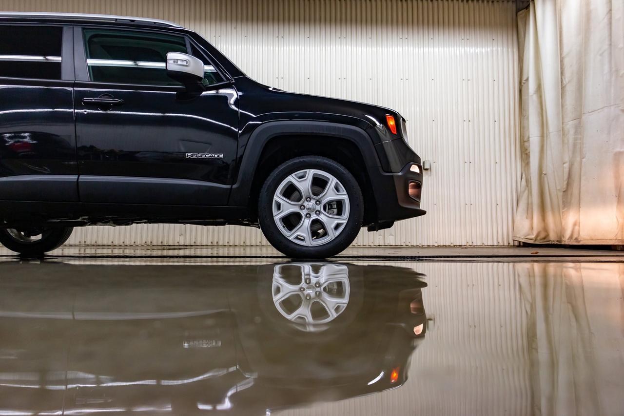 2018 Jeep Renegade 4x4 Limited Leather Roof Nav BCam Red Deer AB