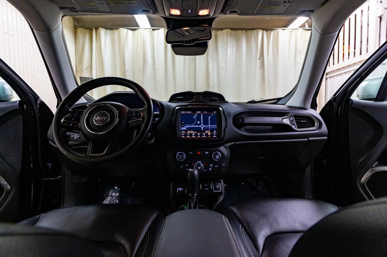 2018 Jeep Renegade 4x4 Limited Leather Roof Nav BCam Red Deer AB