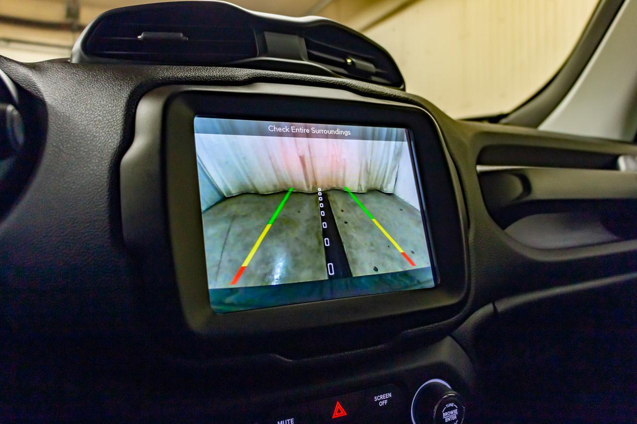 2018 Jeep Renegade 4x4 Limited Leather Roof Nav BCam Red Deer AB