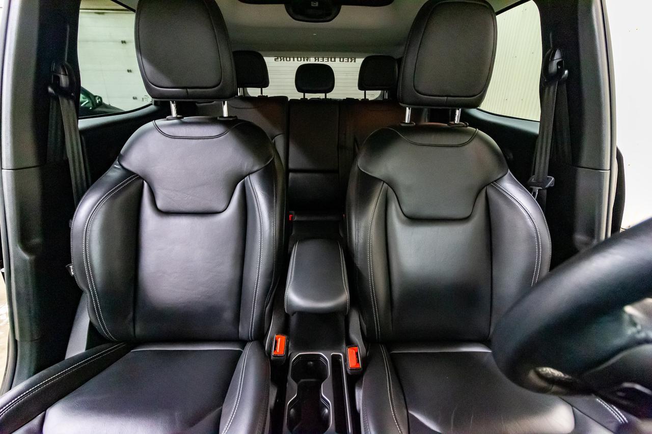 2018 Jeep Renegade 4x4 Limited Leather Roof Nav BCam Red Deer AB