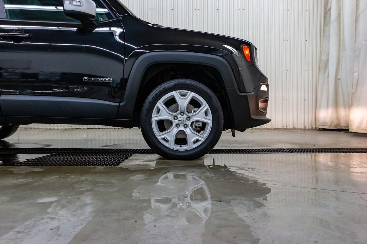 2018 Jeep Renegade 4x4 Limited Leather Roof Nav Red Deer AB