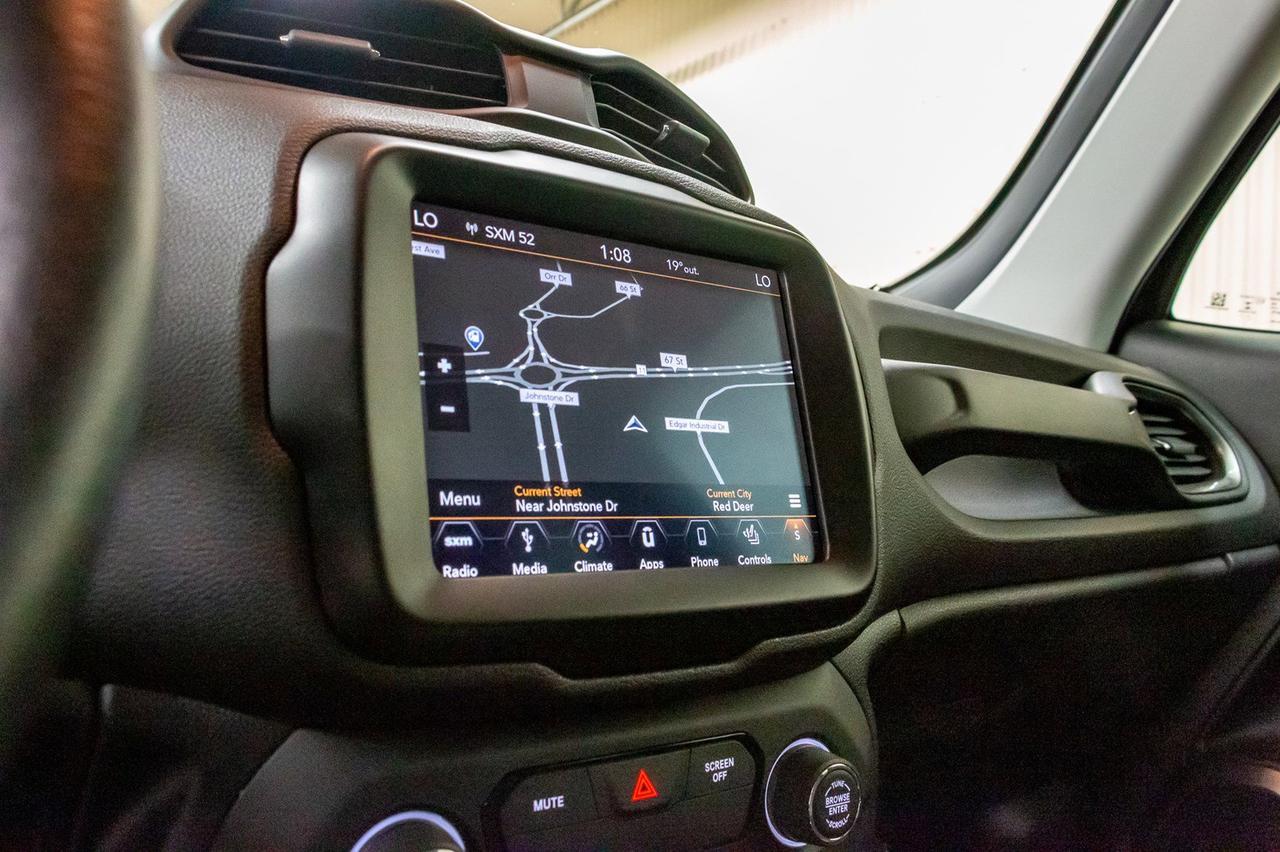 2018 Jeep Renegade 4x4 Limited Leather Roof Nav Red Deer AB