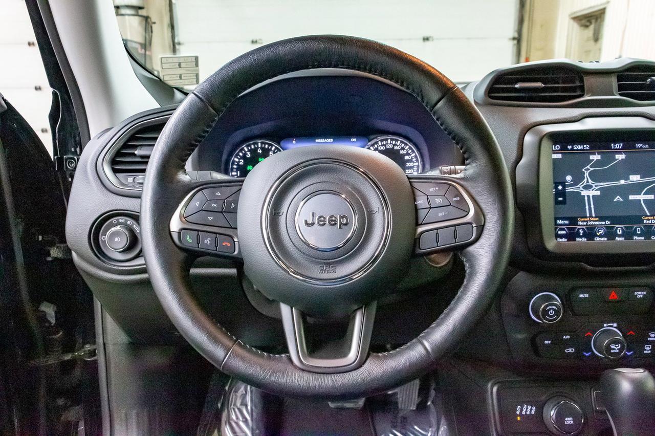 2018 Jeep Renegade 4x4 Limited Leather Roof Nav Red Deer AB