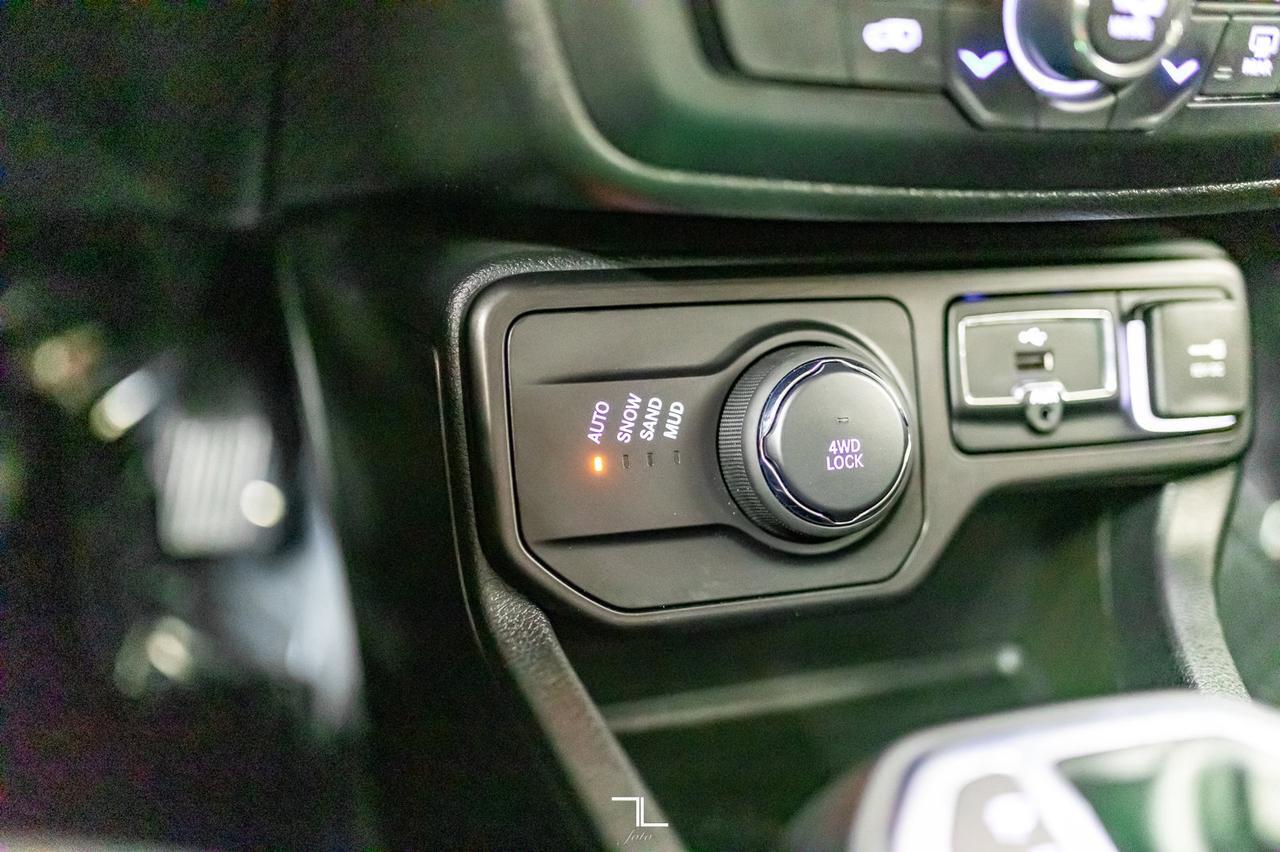 2018 Jeep Renegade 4x4 Sport Upland Edition BCam Red Deer AB