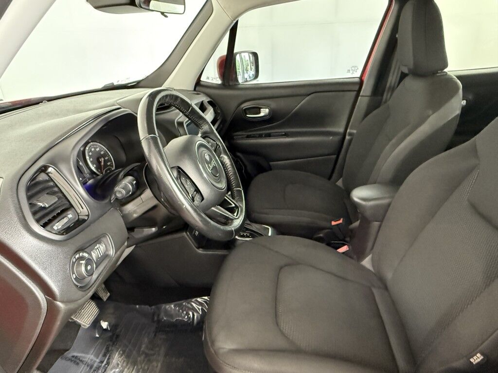 2018 Jeep Renegade Altitude 4x4 w/ Cold Weather Pkg Maumee OH