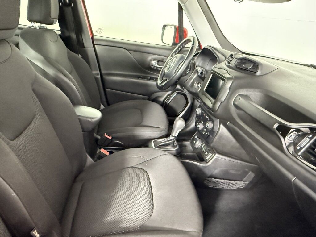 2018 Jeep Renegade Altitude 4x4 w/ Cold Weather Pkg Maumee OH