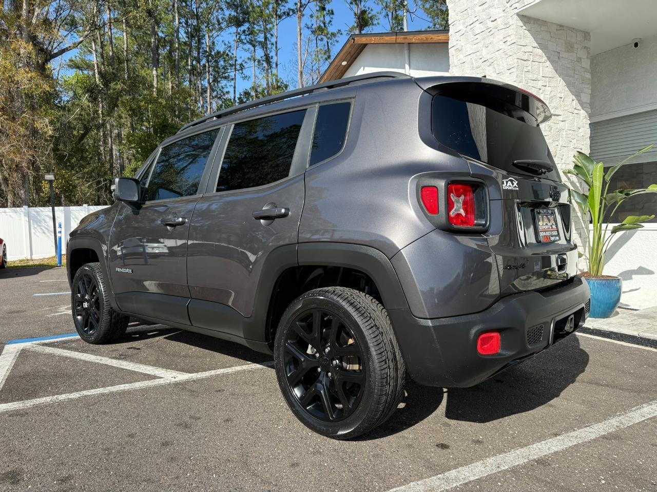 2018 Jeep Renegade LATITUDE 4X4
