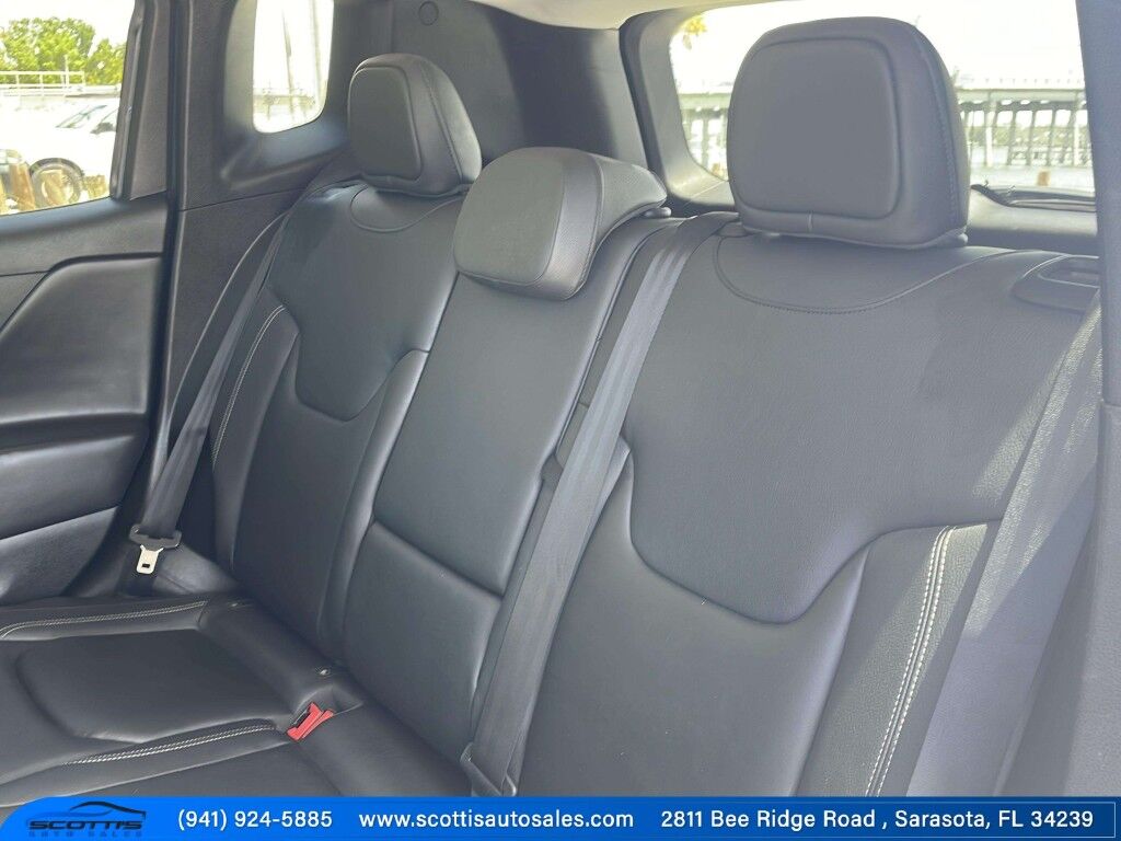 2018 Jeep Renegade LIMITED~4X4~ACTIVE PARKING SYSTEM~BLIND SPOT WARNING~CRASH SENSORS~CRUISE CONTROL~HALOGEN HEADLIGHTS Sarasota FL