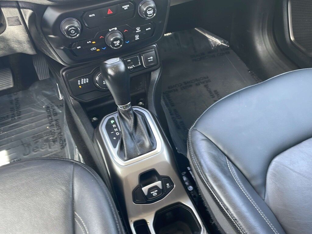 2018 Jeep Renegade LIMITED~4X4~ACTIVE PARKING SYSTEM~BLIND SPOT WARNING~CRASH SENSORS~CRUISE CONTROL~HALOGEN HEADLIGHTS Sarasota FL