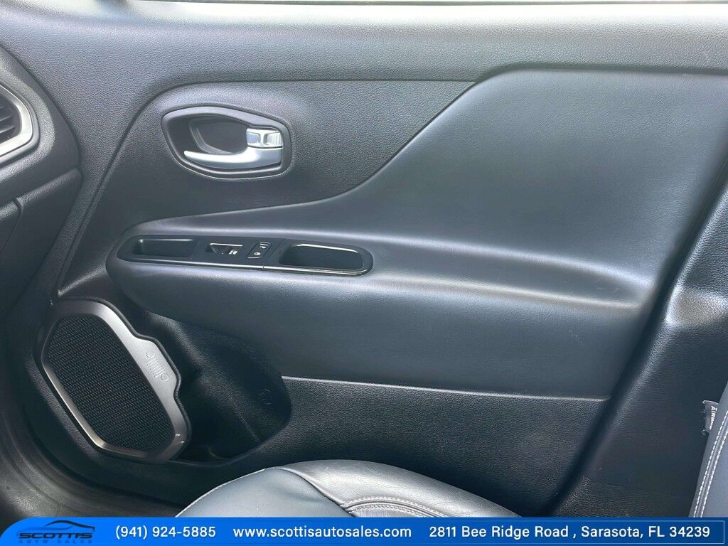 2018 Jeep Renegade LIMITED~4X4~ACTIVE PARKING SYSTEM~BLIND SPOT WARNING~CRASH SENSORS~CRUISE CONTROL~HALOGEN HEADLIGHTS Sarasota FL