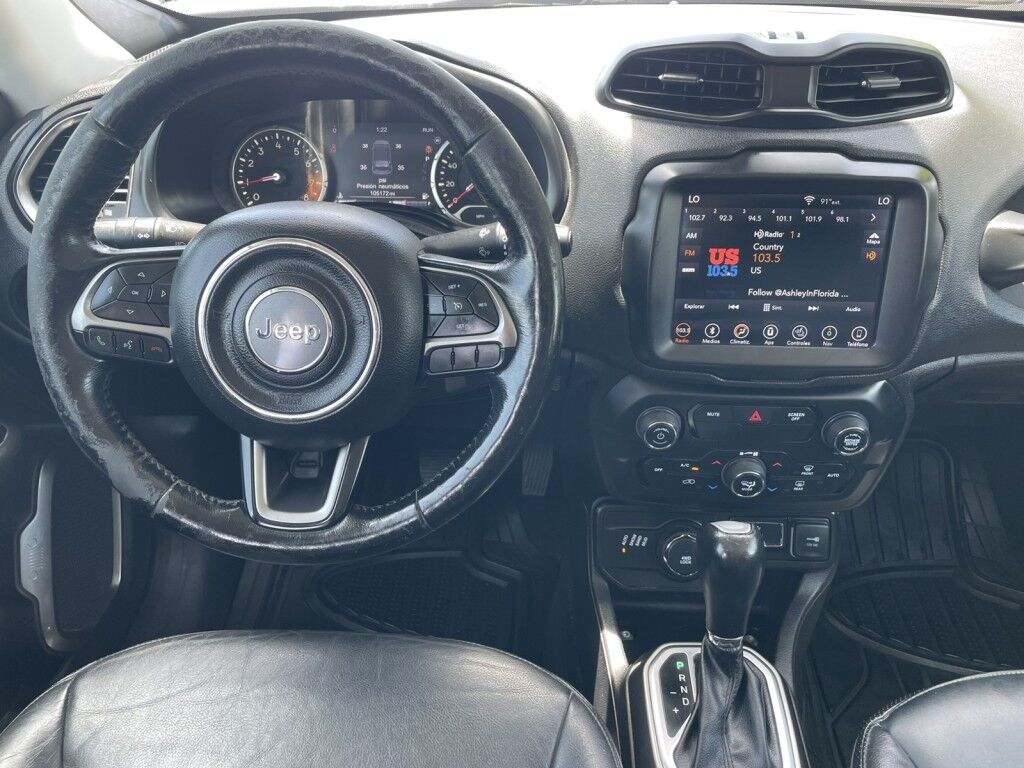 2018 Jeep Renegade Limited 4x4-Apple Carplay- Navigation Sarasota FL