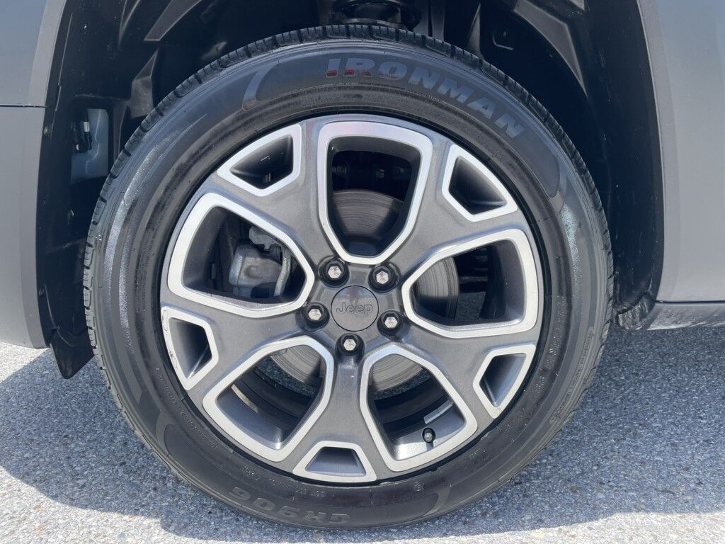 2018 Jeep Renegade Limited 4x4-Apple Carplay- Navigation Sarasota FL