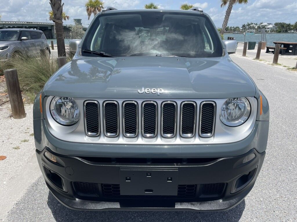2018 Jeep Renegade Limited 4x4-Apple Carplay- Navigation Sarasota FL