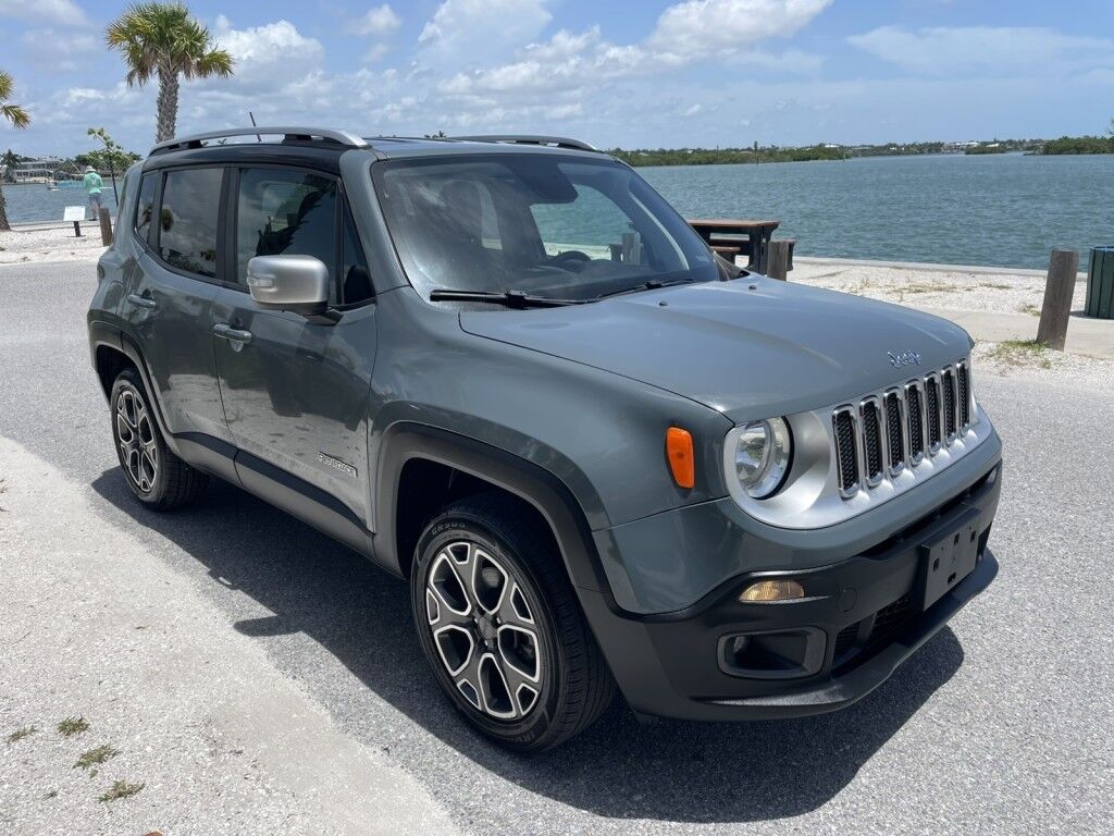 2018 Jeep Renegade Limited 4x4-Apple Carplay- Navigation Sarasota FL