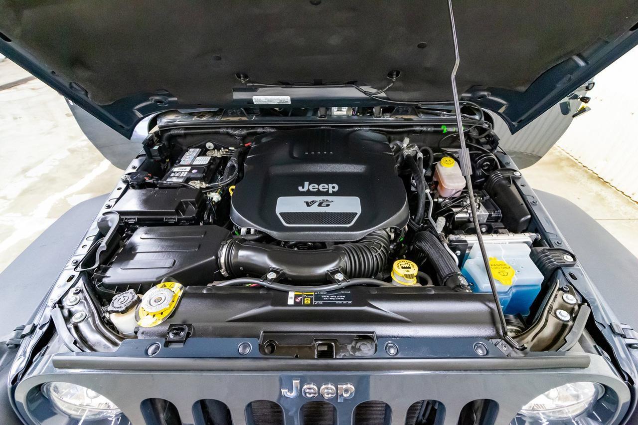 2018 Jeep Wrangler JK 4x4 Rubicon Manual Nav Red Deer AB