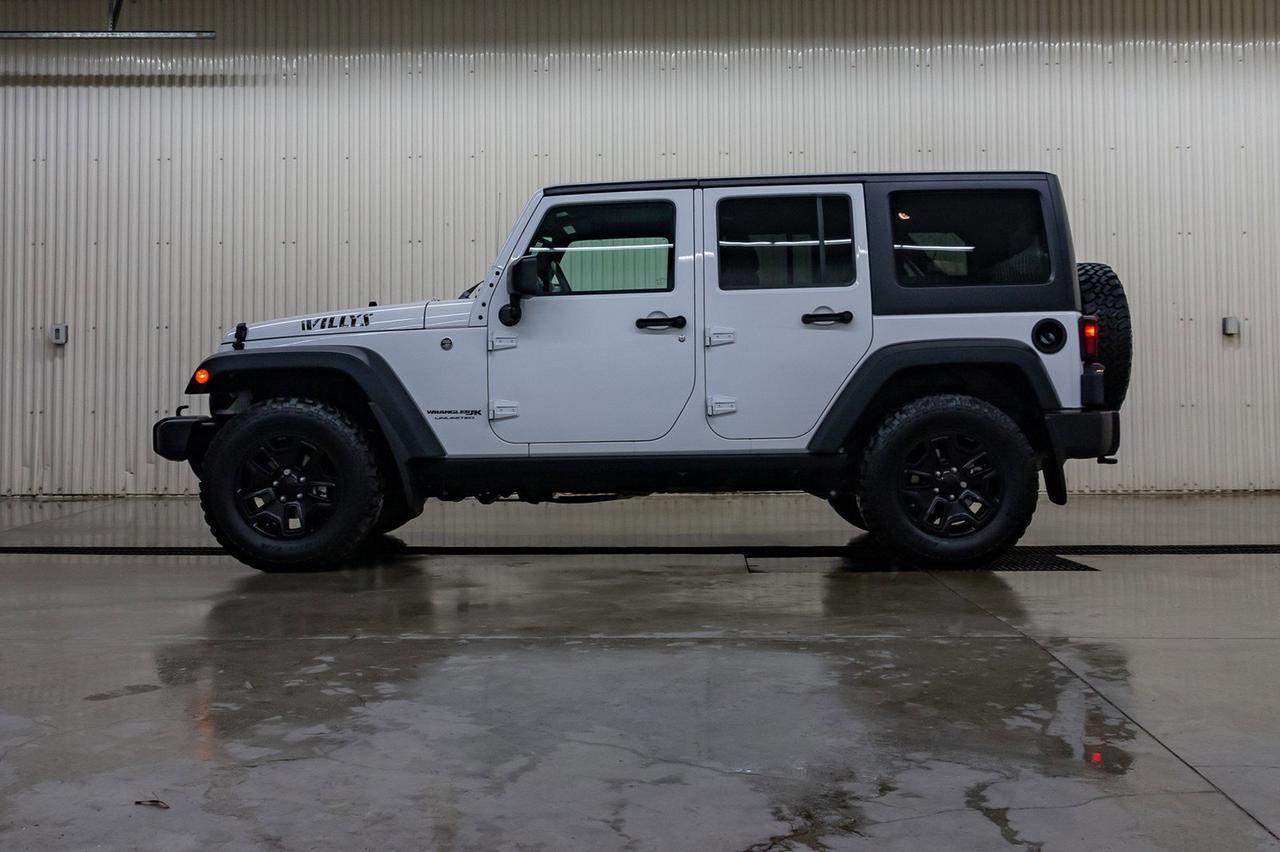 2018 Jeep Wrangler JK 4x4 Unlimited Willy&apos;s Red Deer AB