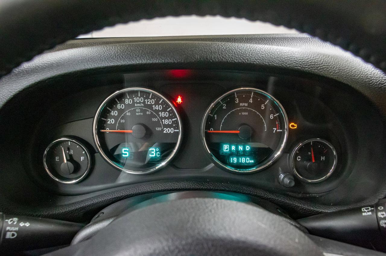 2018 Jeep Wrangler JK 4x4 Unlimited Willy&apos;s Red Deer AB