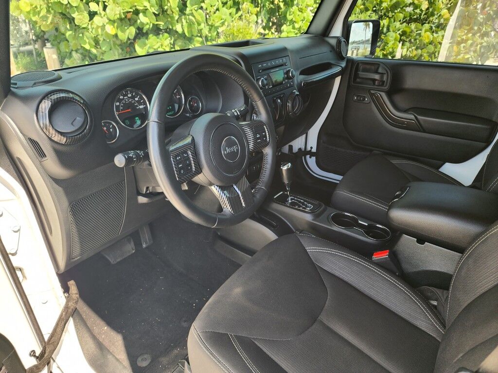 2018 Jeep Wrangler JK ALTITUDE~EXCELLENT CONDITION~LOW MILES~4X4~CHROME SHIFT KNOB~CRUISE CONTROL~FULL SIZE SPARE TIRE~REMOVABLE ROOF~TOW HOOKS Sarasota FL