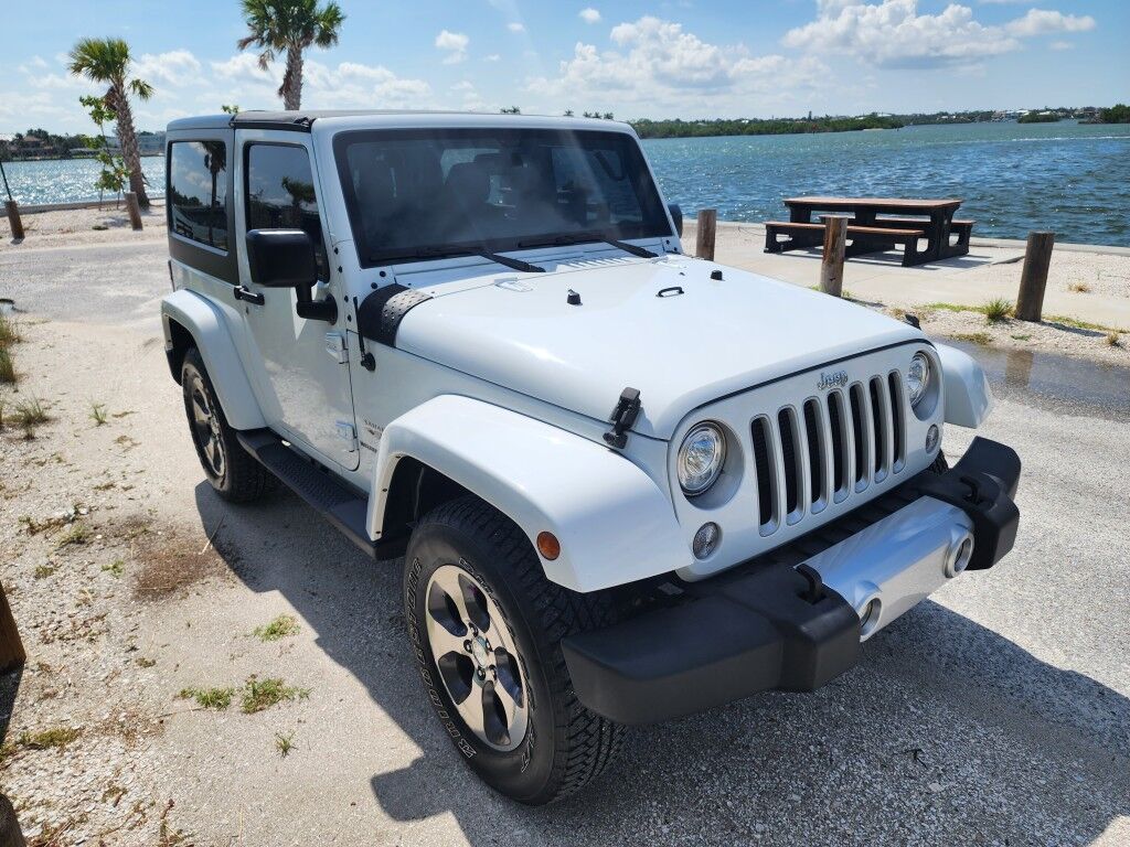 2018 Jeep Wrangler JK ALTITUDE~EXCELLENT CONDITION~LOW MILES~4X4~CHROME SHIFT KNOB~CRUISE CONTROL~FULL SIZE SPARE TIRE~REMOVABLE ROOF~TOW HOOKS Sarasota FL