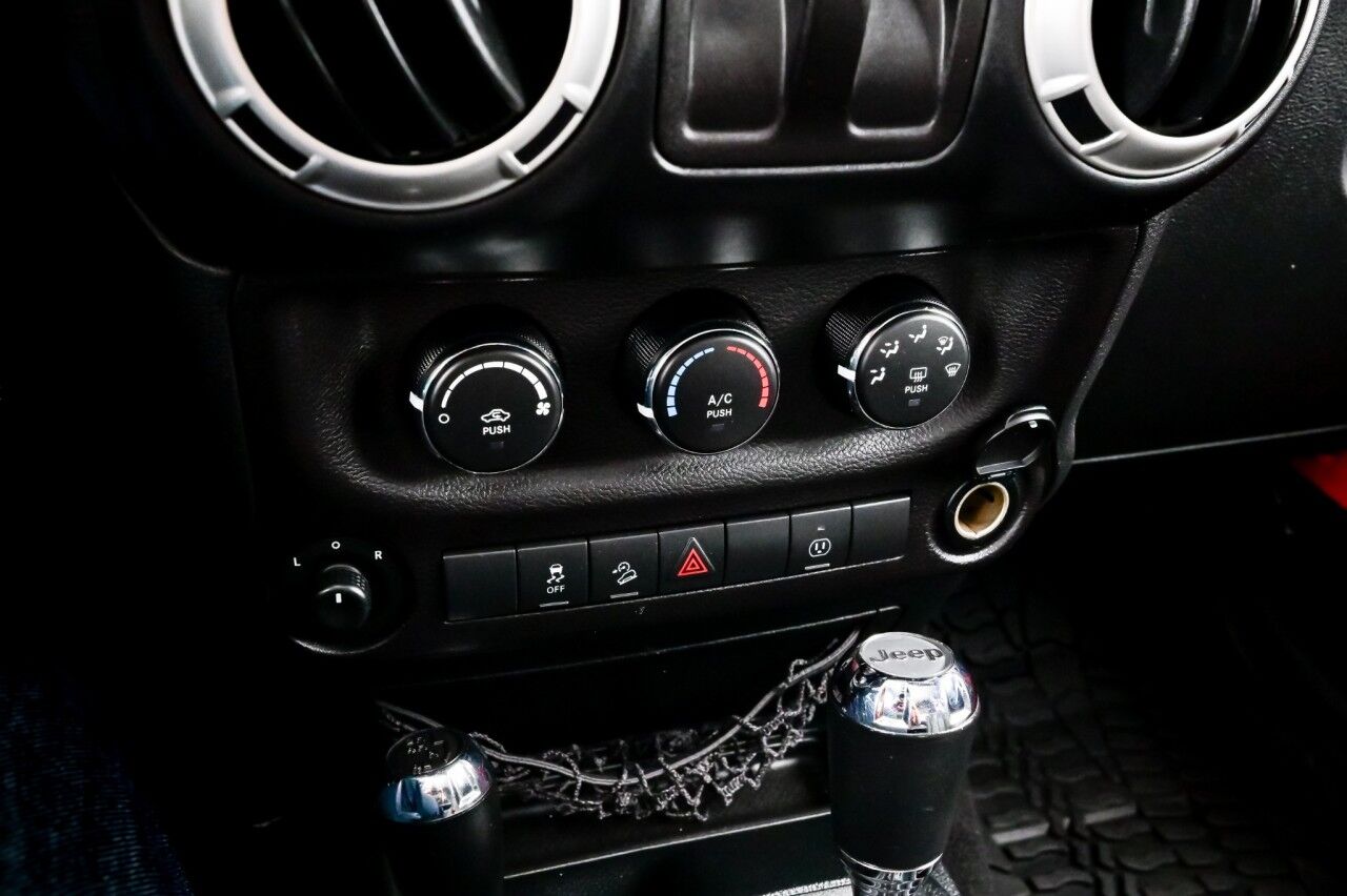 2018 Jeep Wrangler Rubicon photo 27