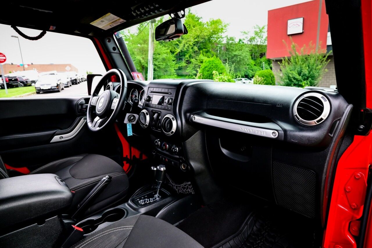 2018 Jeep Wrangler JK Rubicon, Tow Hitch, Winch, Automatic Transmission Springfield NJ