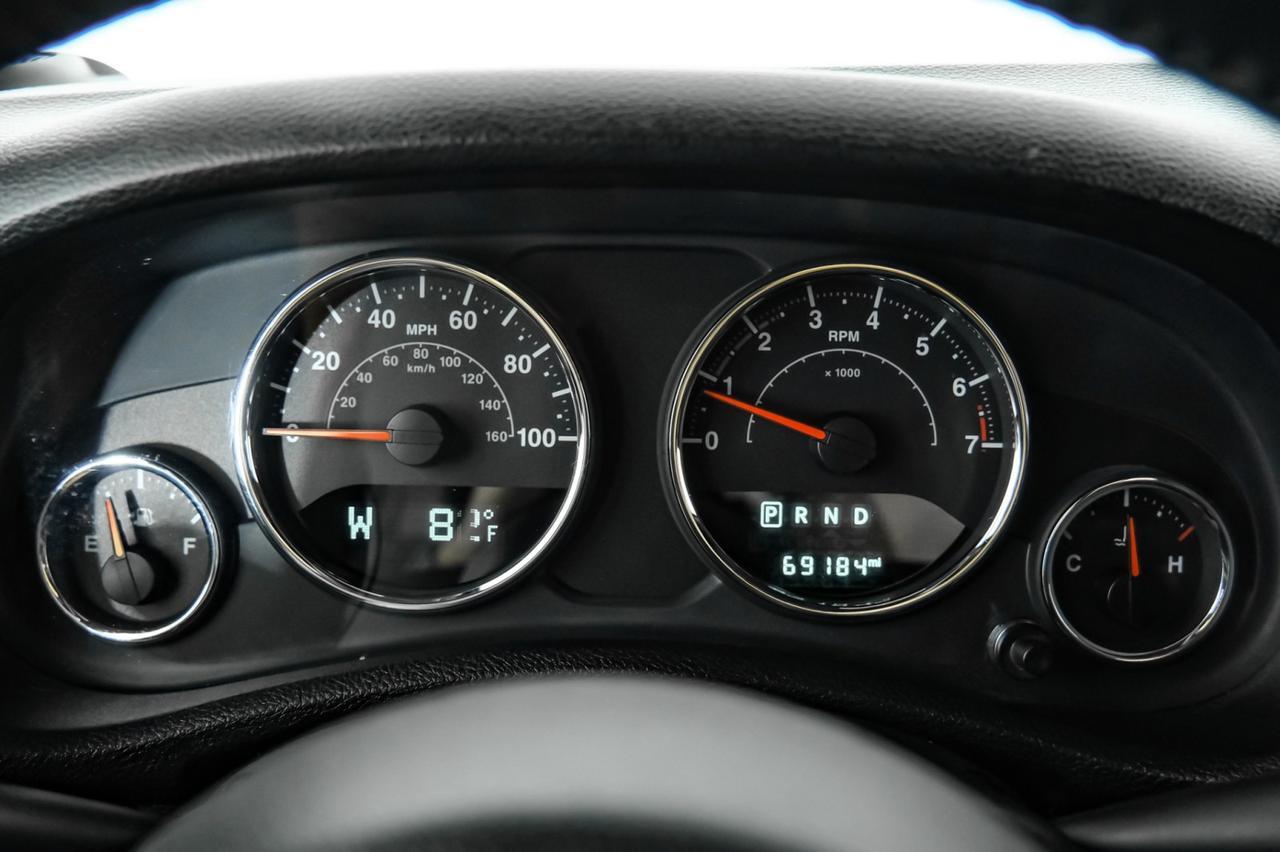 2018 Jeep Wrangler JK SAHARA 4WD AUTOMATIC SOFT TOP CONVERTIBLE CRUISE CONTROL TOW HITCH ALLOY WHEELS Carrollton TX