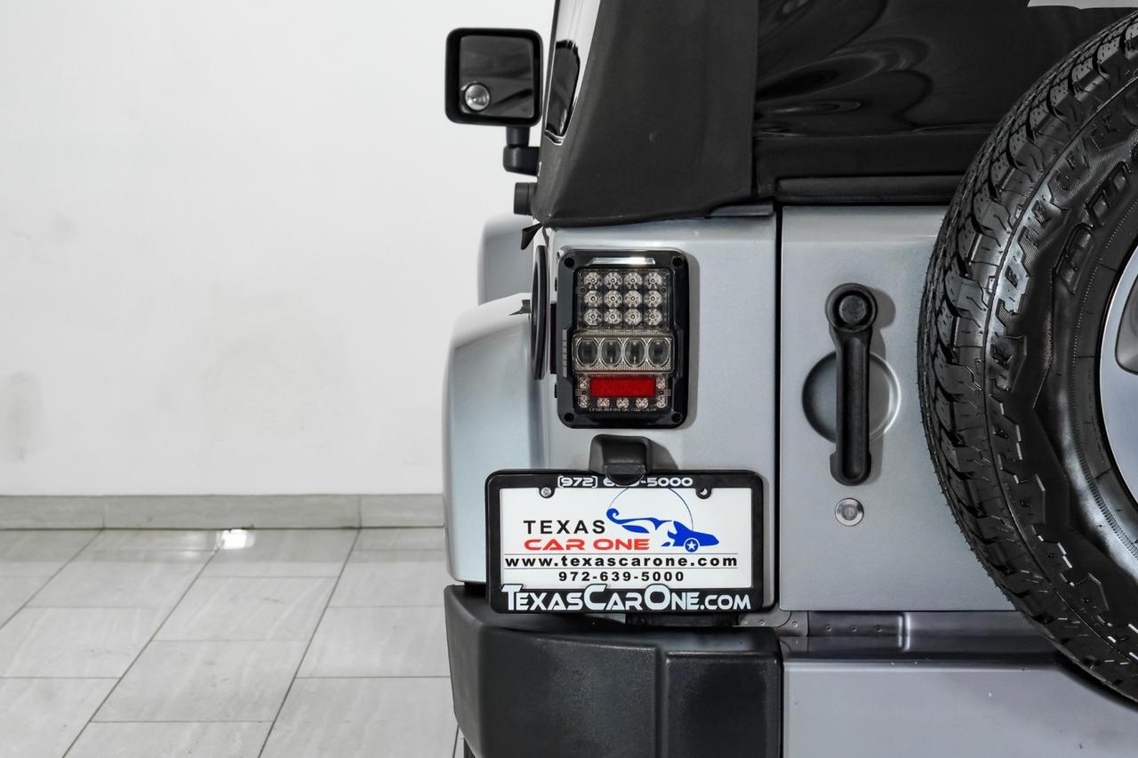 2018 Jeep Wrangler JK SAHARA 4WD AUTOMATIC SOFT TOP CONVERTIBLE CRUISE CONTROL TOW HITCH ALLOY WHEELS Carrollton TX