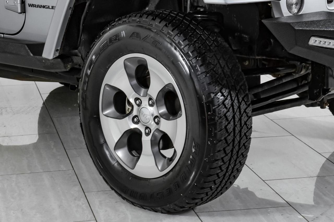 2018 Jeep Wrangler JK SAHARA 4WD AUTOMATIC SOFT TOP CONVERTIBLE CRUISE CONTROL TOW HITCH ALLOY WHEELS Carrollton TX