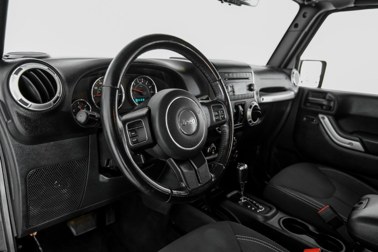 2018 Jeep Wrangler JK UNLIMITED SAHARA 4WD AUTOMATIC SOFT TOP CONVERTIBLE CRUISE CONTR Carrollton TX