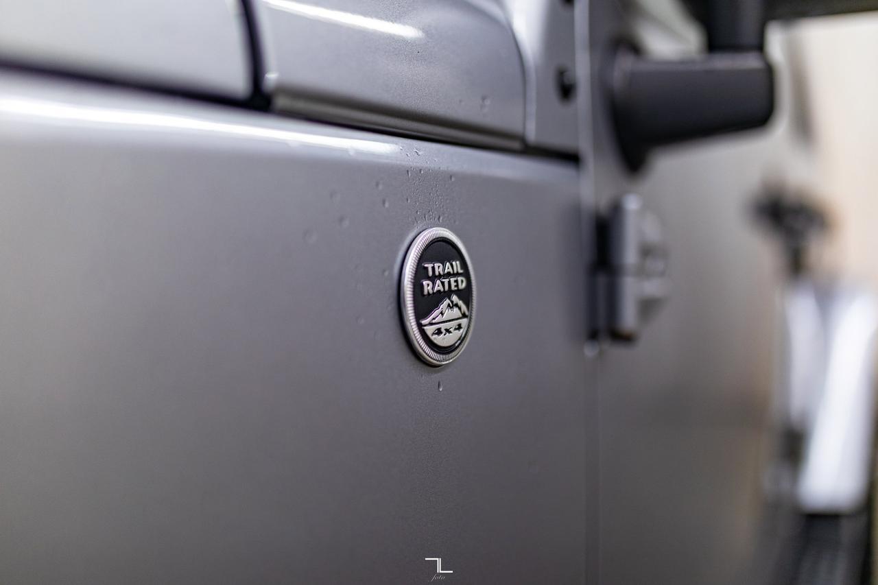 2018 Jeep Wrangler JK Unlimited 4x4 Altitude Leather Nav Red Deer AB