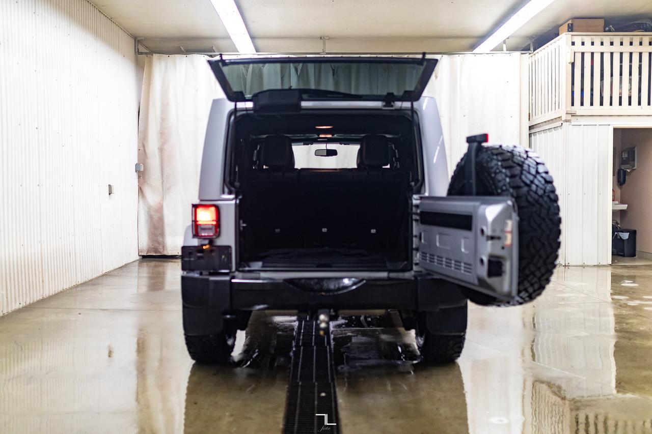 2018 Jeep Wrangler JK Unlimited 4x4 Altitude Leather Nav Red Deer AB