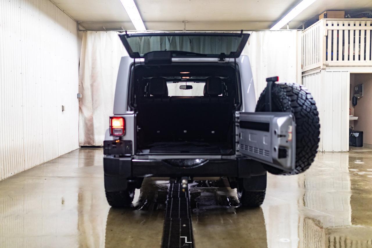 2018 Jeep Wrangler JK Unlimited 4x4 Altitude Leather Nav Red Deer AB