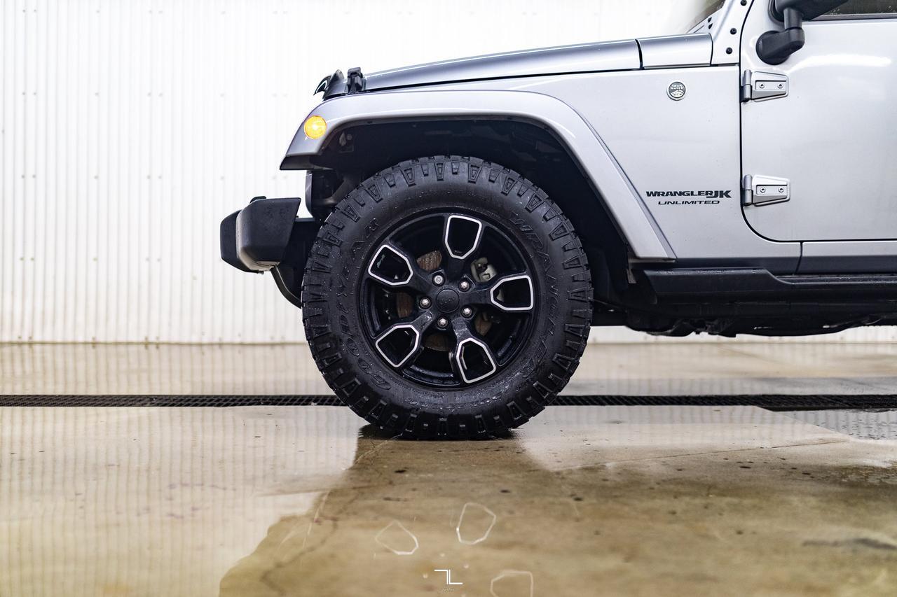 2018 Jeep Wrangler JK Unlimited 4x4 Altitude Leather Nav Red Deer AB