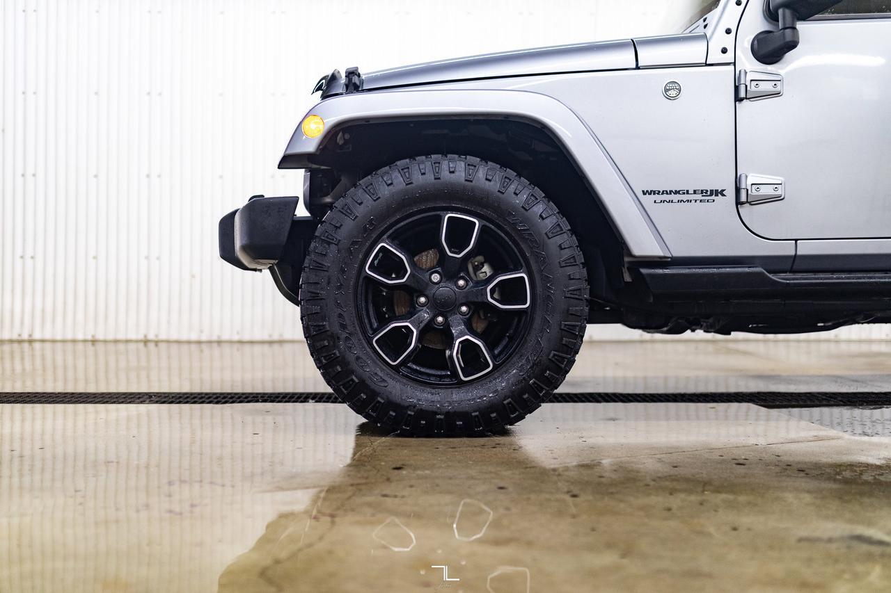 2018 Jeep Wrangler JK Unlimited 4x4 Altitude Leather Nav Red Deer AB