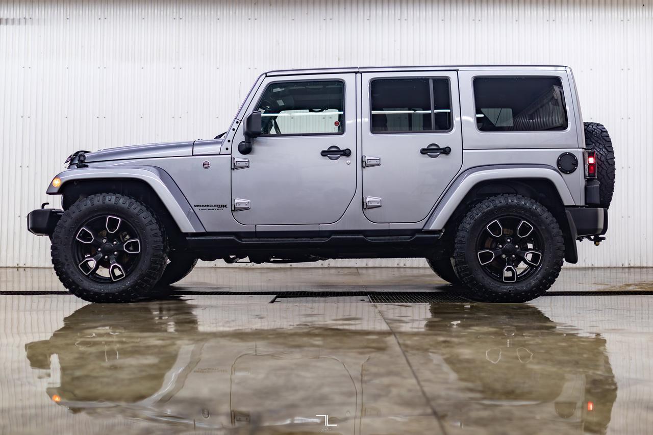 2018 Jeep Wrangler JK Unlimited 4x4 Altitude Leather Nav Red Deer AB