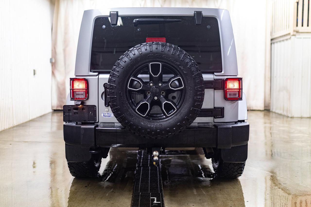 2018 Jeep Wrangler JK Unlimited 4x4 Altitude Leather Nav Red Deer AB