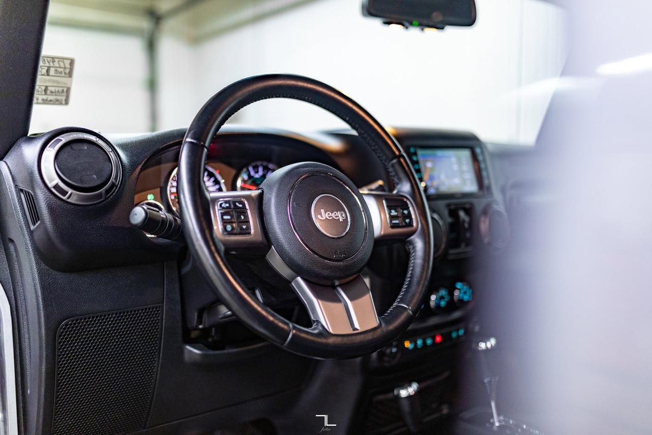 2018 Jeep Wrangler JK Unlimited 4x4 Altitude Leather Nav Red Deer AB