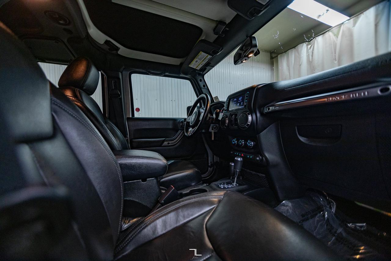 2018 Jeep Wrangler JK Unlimited 4x4 Altitude Leather Nav Red Deer AB
