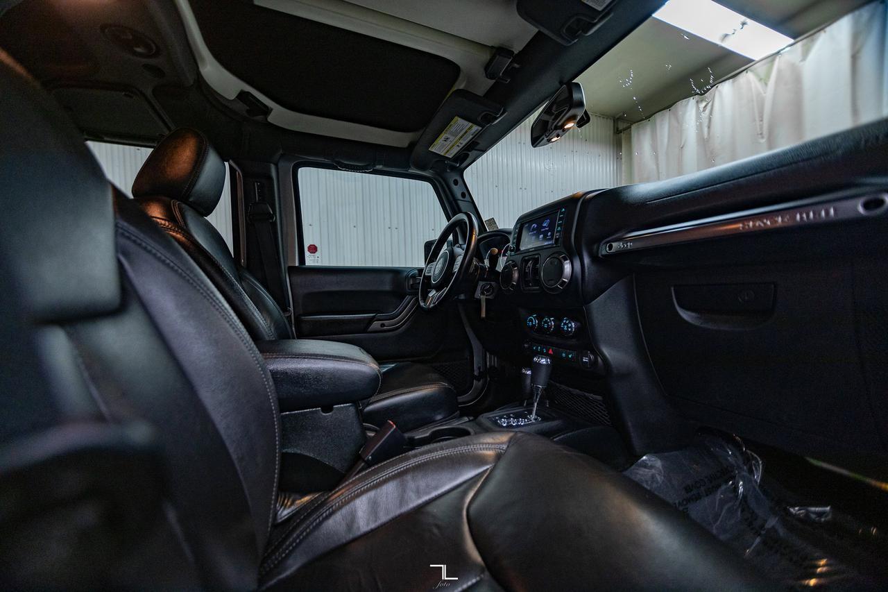 2018 Jeep Wrangler JK Unlimited 4x4 Altitude Leather Nav Red Deer AB