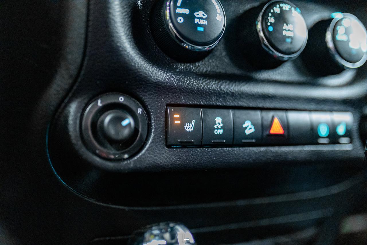 2018 Jeep Wrangler JK Unlimited 4x4 Altitude Leather Nav Red Deer AB