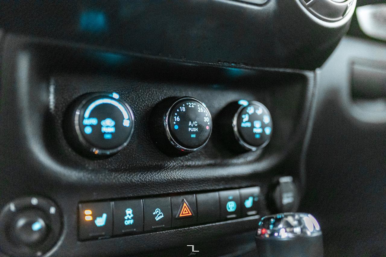 2018 Jeep Wrangler JK Unlimited 4x4 Altitude Leather Nav Red Deer AB